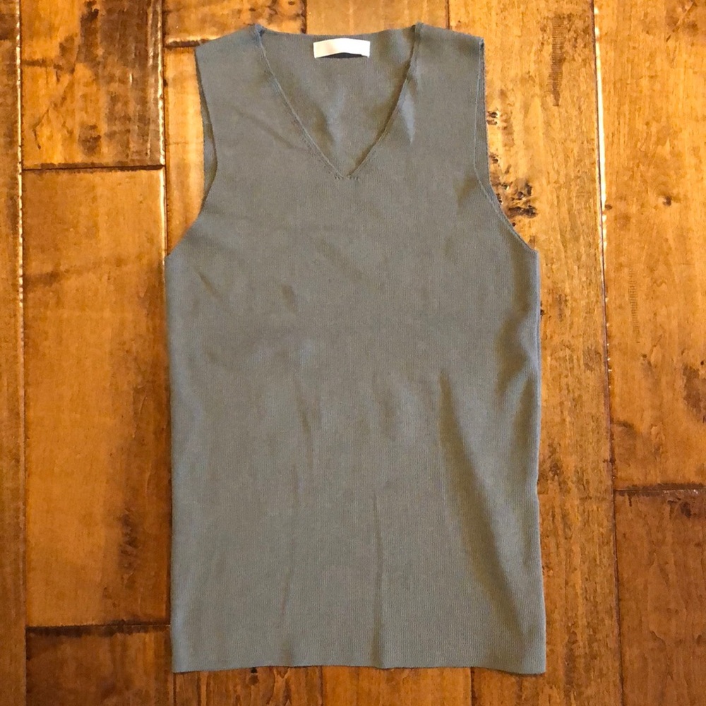 Greish green sleeveless top // S